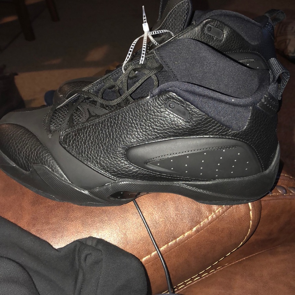 Nike mono quick 23 jordans size 11 brand new